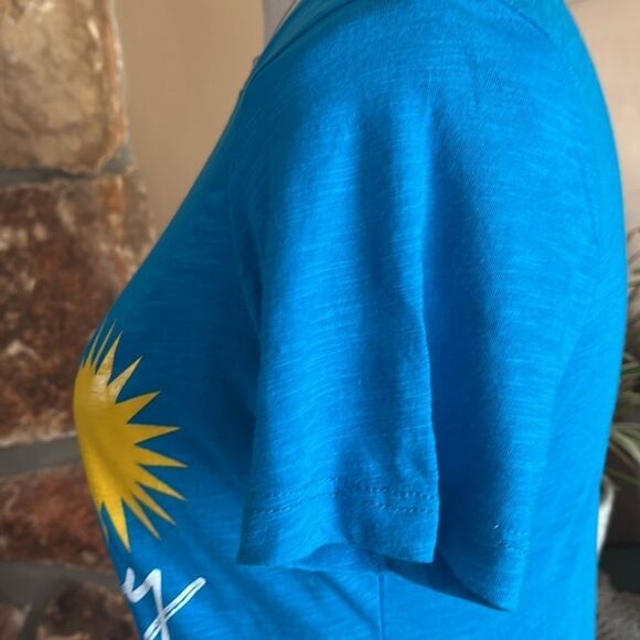 NEXT Level Apparel Women’s Blue Sunday Funday Tee Size Small - Picture 5 of 10